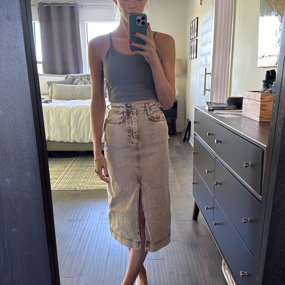 Brown midi skirt
